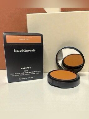 bareMinerals BAREPRO Powder Foundation| Deep 50 Cool